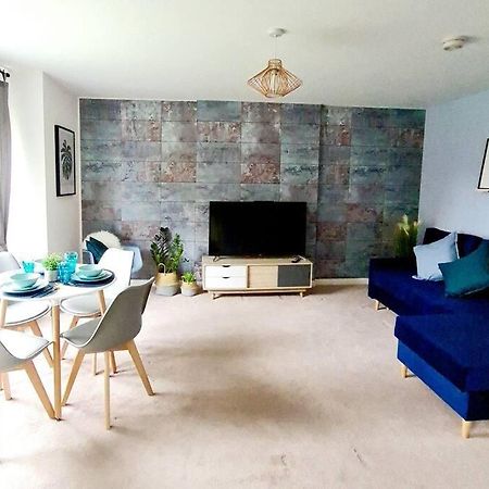 Stylish 2 Bedroom Apartment / Free Gated Parking Glasgow Zewnętrze zdjęcie