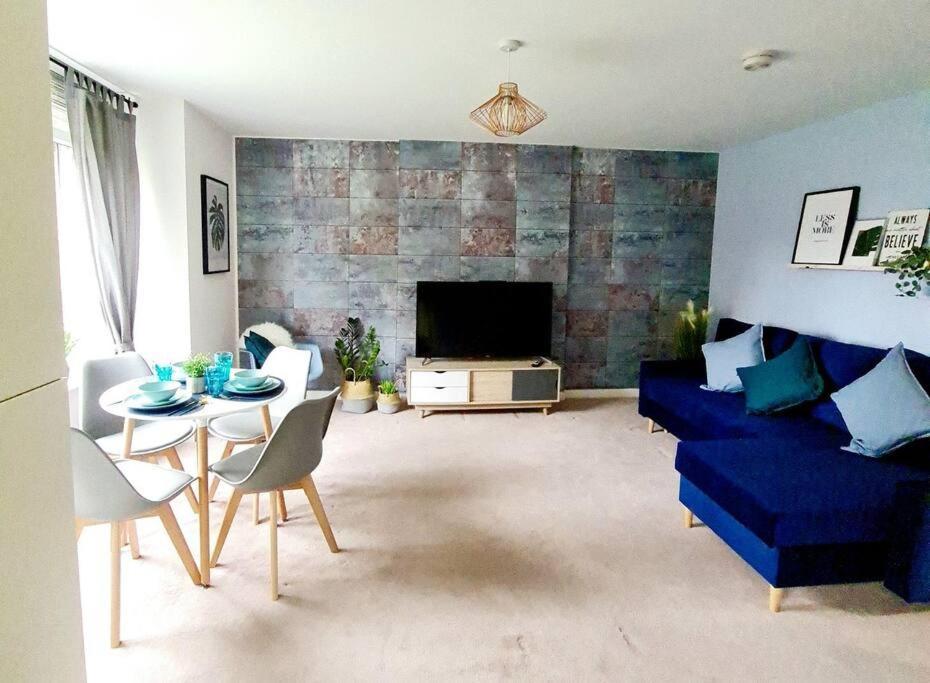 Stylish 2 Bedroom Apartment / Free Gated Parking Glasgow Zewnętrze zdjęcie