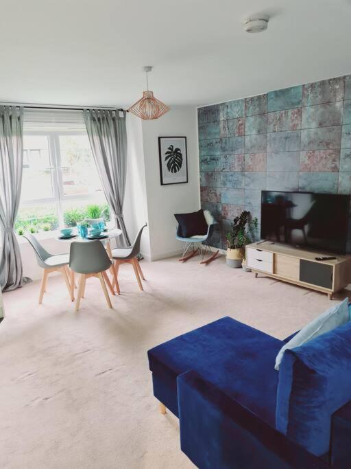 Stylish 2 Bedroom Apartment / Free Gated Parking Glasgow Zewnętrze zdjęcie